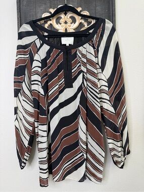 TH by Thrive 100% silk Tunic Blouse